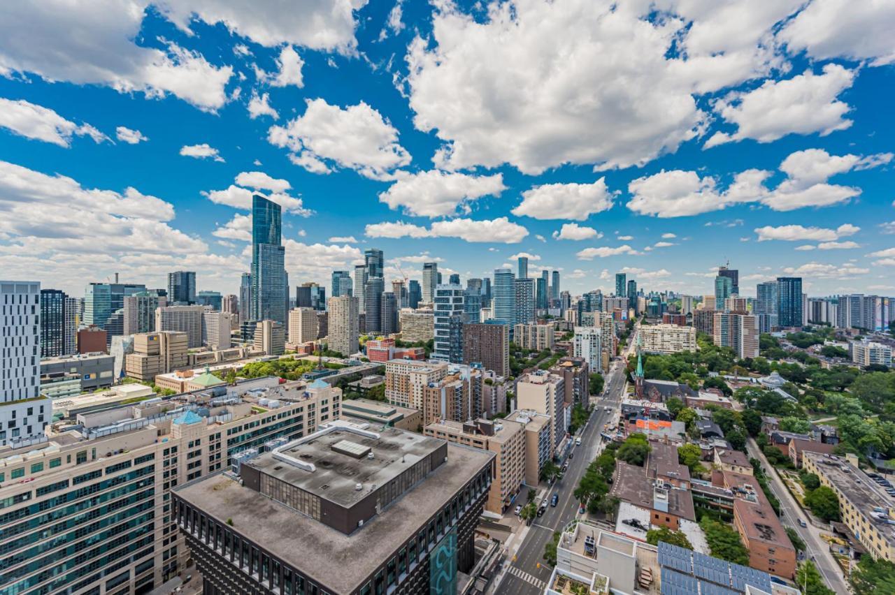 Luxury 2 Bedroom Condo High Floor Close To Eaton Center Toronto Dış mekan fotoğraf