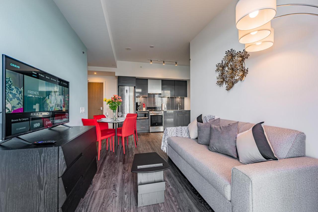 Luxury 2 Bedroom Condo High Floor Close To Eaton Center Toronto Dış mekan fotoğraf